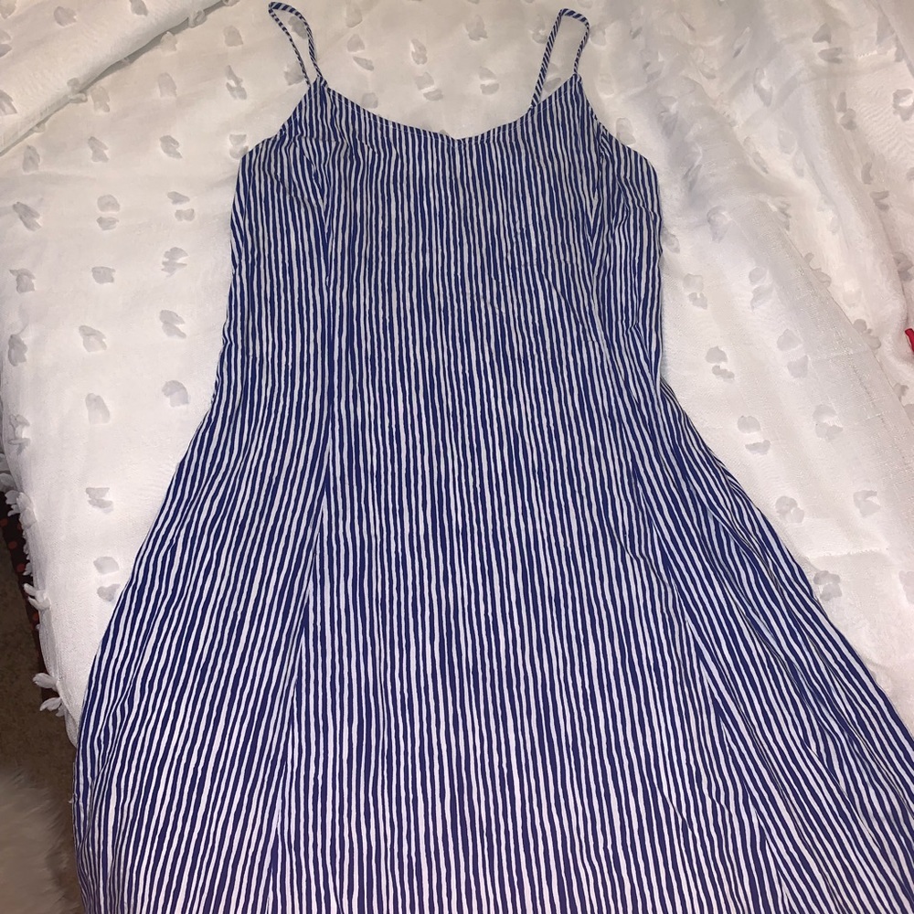V neckline long summer dress